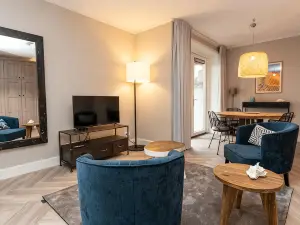 Hampton Home B&B Suites