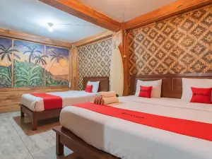 RedDoorz Near Pantai Karang Hawu Pelabuhan Ratu