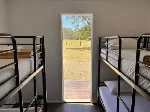 Kangarooms Noosa Everglades