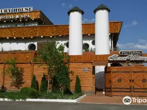 Luxury House Hotel