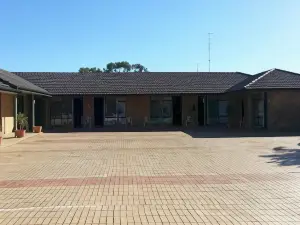 Kurri Motor Inn