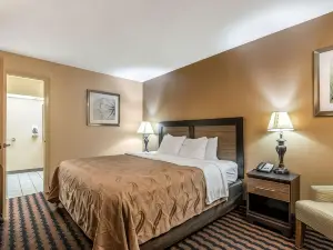 Quality Inn Decatur River City
