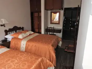 Hotel Angasmayo