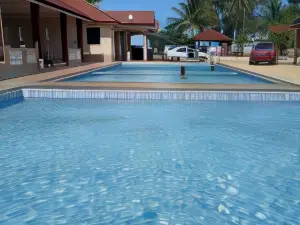 Faris's Homestay & Resort