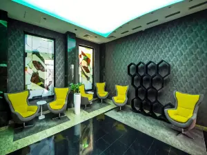 Business Hotel