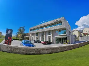 Hotel Nar