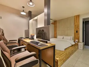 HOTEL VANT