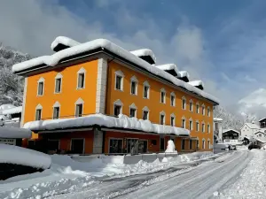 Boutique Und Bier Hotel des Alpes