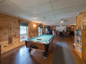 馬達沃斯卡山林小屋鄉村民宿