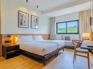 Hotel Acta Madfor