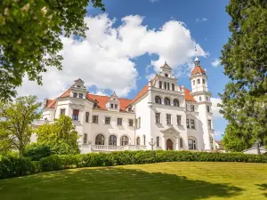 Schloss Groß Lüsewitz