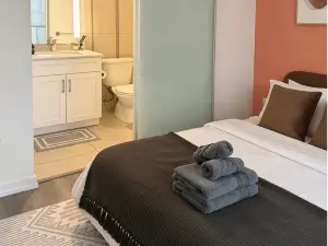 The Downtown Luxe at 101