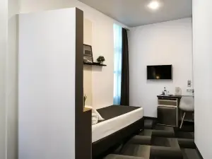 Business Hotel