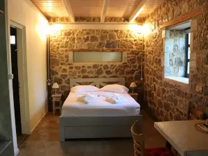 Farmahouse