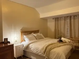 Charming Holiday House in Dudley Comfort and Convenience Await