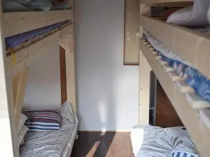 Shoei Backpackes Hostel