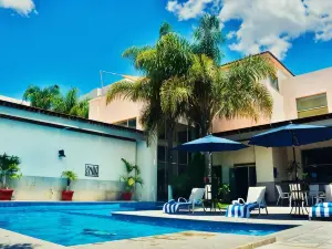 Hecthorny San Carlos Tequisquiapan, BW Signature Collection