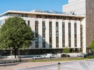 Hotel 56