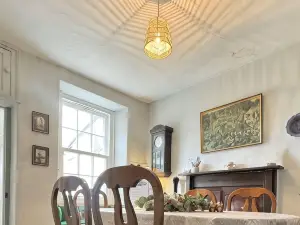 The Old Locksmith Cottage, 3 - Bed, Sleeps 6, Pets Welcome