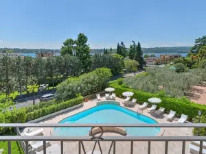 โรงแรมกาเลอัซซี