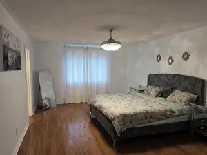 Beautiful three bedroom house in Pickering