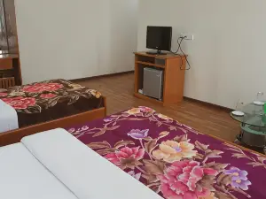 Maymyo Sa Khan Tha Hotel