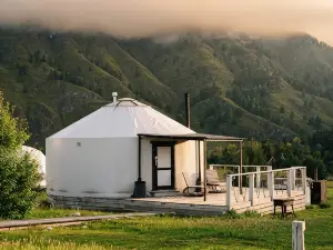 Vdoh Hotel