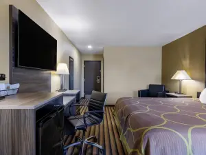 Super 8 by Wyndham Nixa/Springfield Area