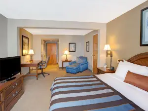 La Quinta Inn & Suites by Wyndham Mooresville