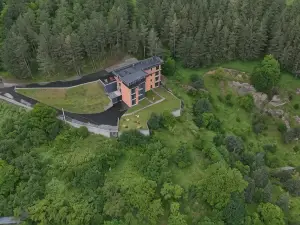 Aleksberg Club, Dilijan Hotel