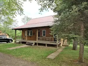 3-bedroom house in welcoming Moro Plantation with AC, WiFi