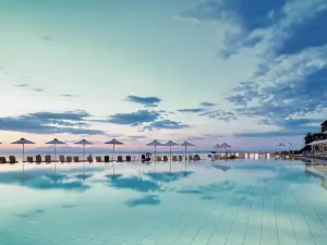 Louis Apostolata Island Resort