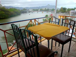 Le Bamboo Guesthouse