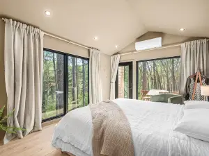 Luxury Tiny Retreat • Hot Tub & Fire Pit