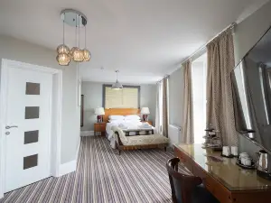 The Wayfarer Rooms