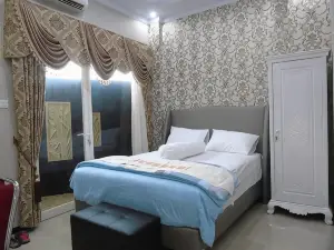 Rumah Tamu Syariah Moulase Center Blimbing