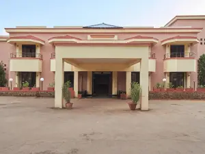 The Dhanhills - a Valley View Hotel in Panchgani