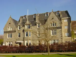 Alexandra Hotel