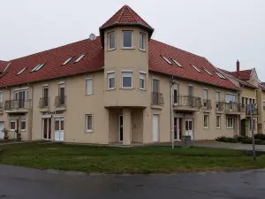Eva Apartman