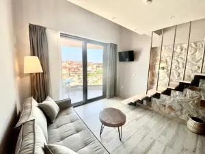 Kali Thea Suites