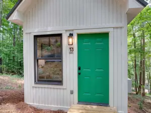 Sweet Tiny House Nestled Among the Towering Trees in Alabama