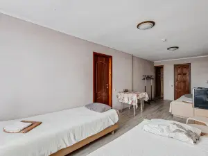 Ashhen Hotel