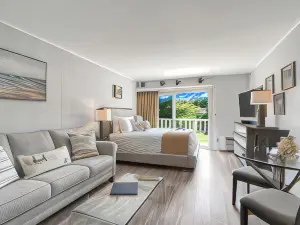 East Hampton House Resort