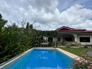Casas de Ruumar Bed and Breakfast-Two Rooms for Family Available