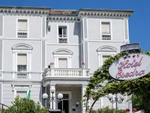Esedra Hotel
