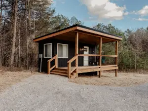 New Unique Shipping Container Home near Fall Creek Falls State Park