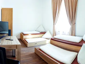 Fmm Hostel