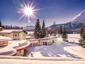 Alpenhotel Karwendel -Adults Only-