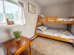 Little Bay De Noc Inn ~ Downtown Escanaba