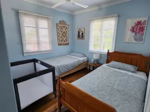Oxley Mineral Pool & Private Home Suburbanstay